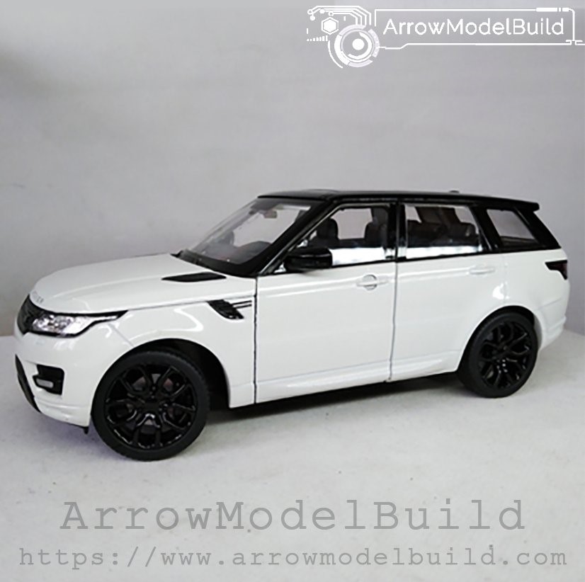 Picture of AeroModelBuild Land Rover Custom Color (Lanyun White) Black Wheel Version Built & Painted 1/24 Model Kit