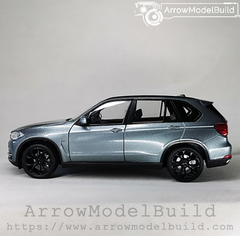 Picture of AeroModelBuild BMW X5 (Titan Silver) Black Wheel Edition Built & Painted 1/24 Model Kit