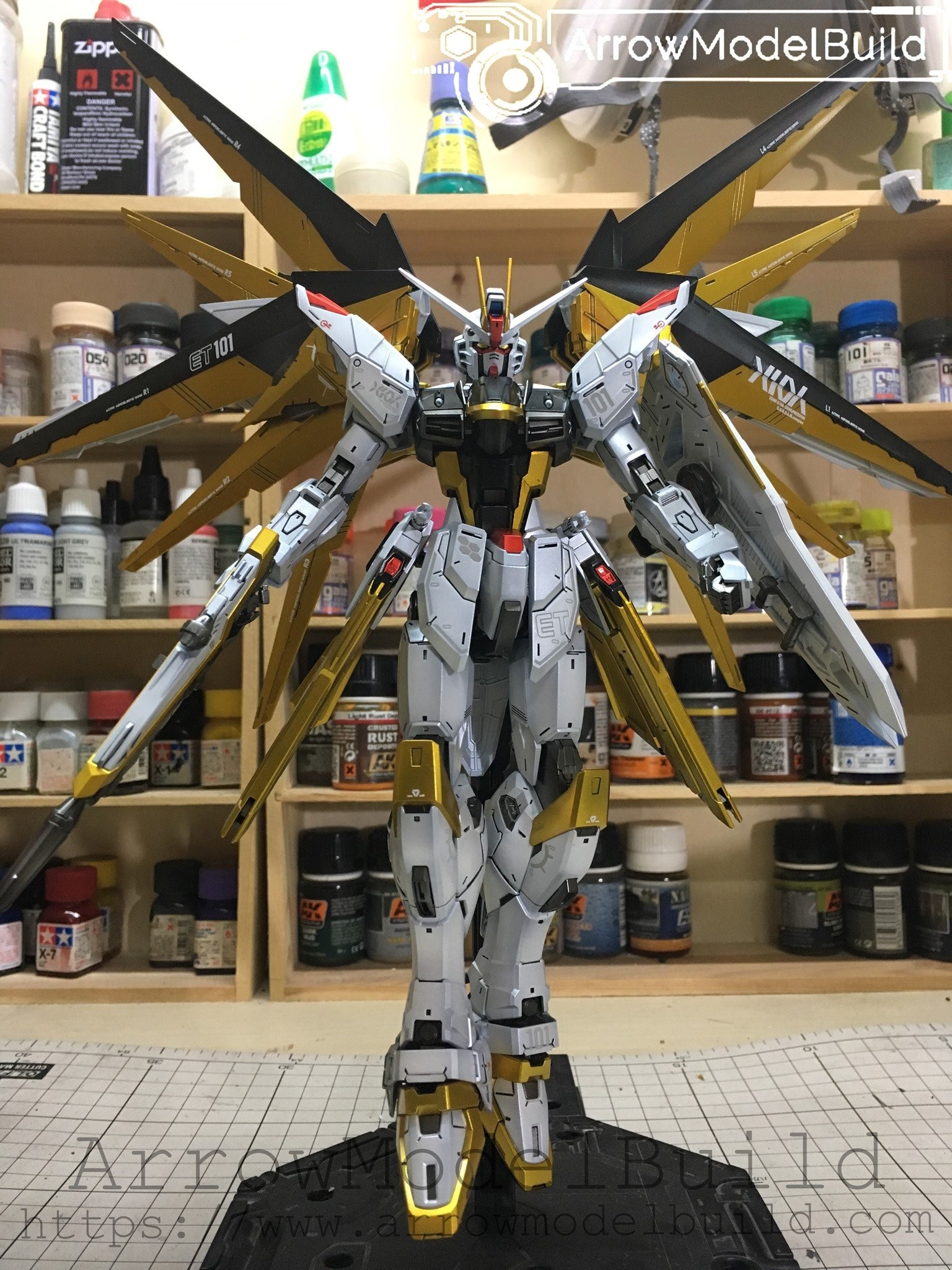 Picture of AeroModelBuild Freedom Gundam (Custom White) Built & Painted MG 1/100 Model Kit